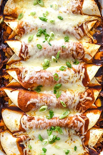 Enchiladas de Carne Bovina e Abóbora | foodiecrush.com