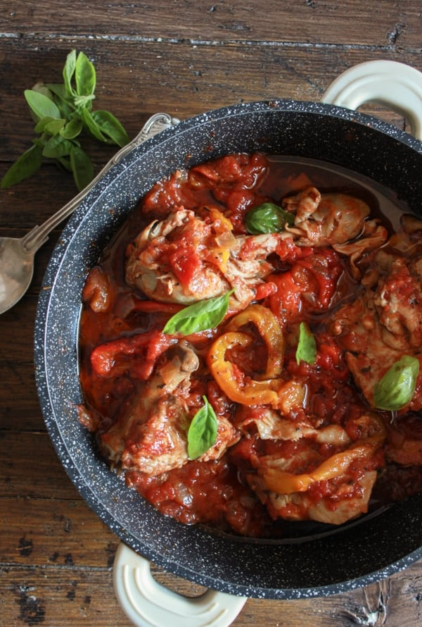 Frango Italiano e Skillet de Tomate com Pimentão Assado, uma receita italiana fácil e deliciosa, o jantar familiar perfeito, saudável e Paleo.|palmeirofoods.com