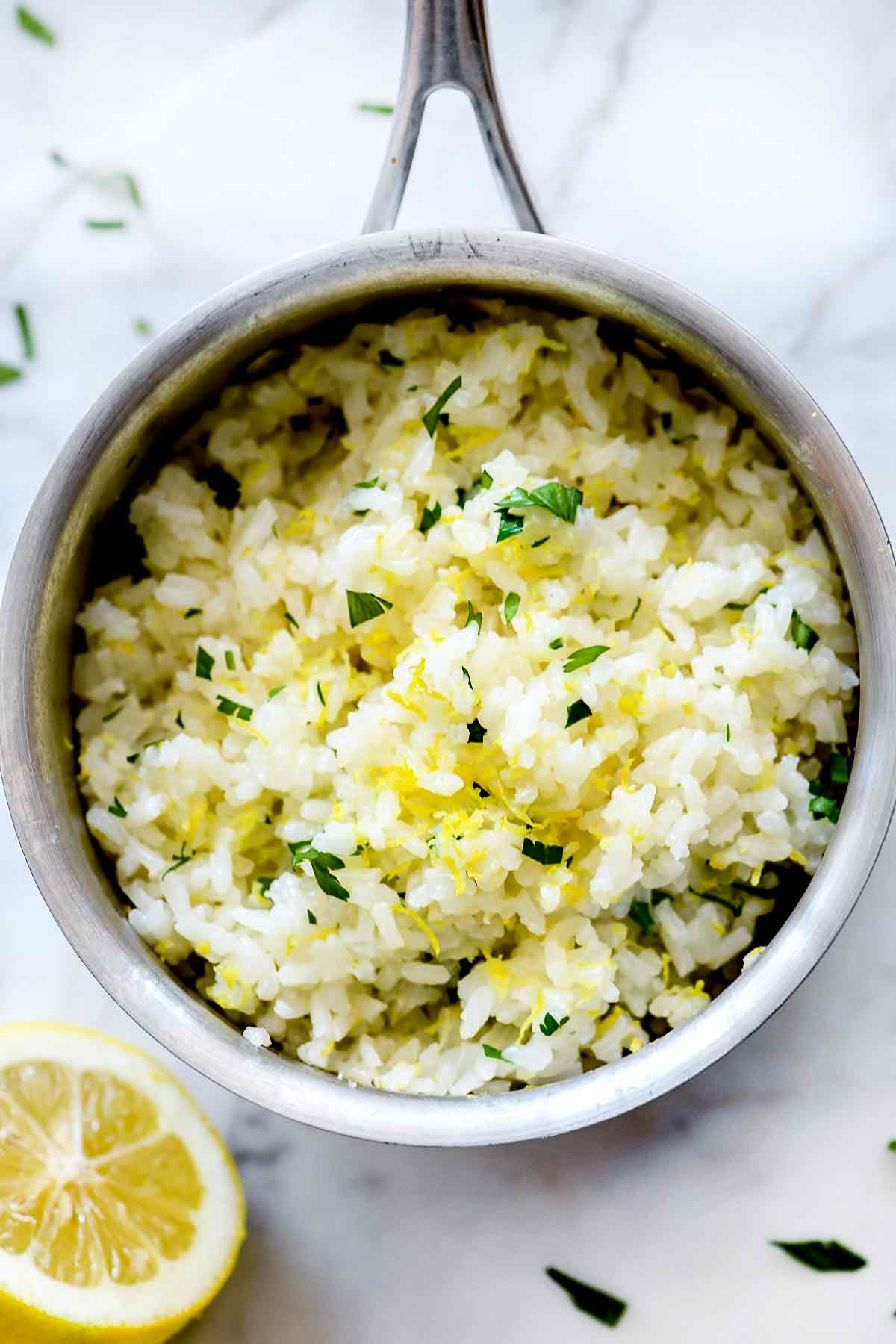 Receita de Arroz Limão | foodiecrush.com #white #rice #lemon #side #recipes