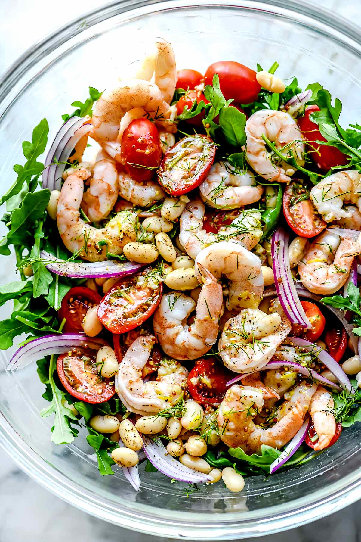 Salada de Camarão Mediterrâneo e Feijão Branco | foodiecrush.com